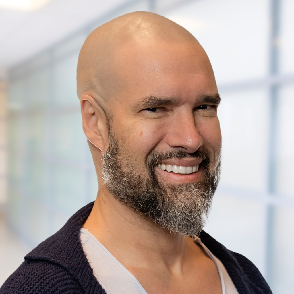Headshot of Ivan Malagon